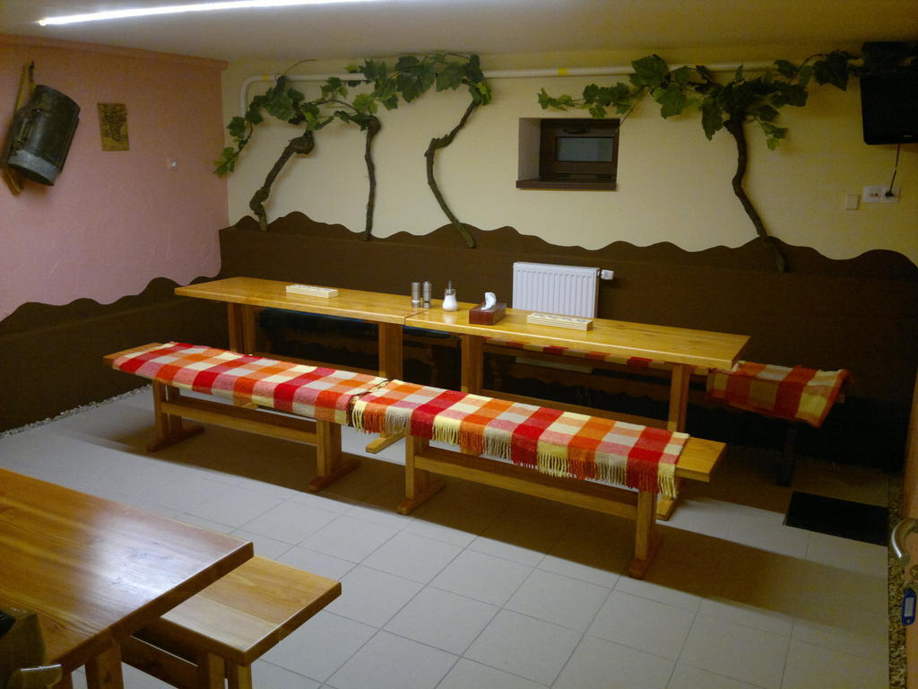 Penzion Vinarsky Dvorek Velke Nemcice Extérieur photo