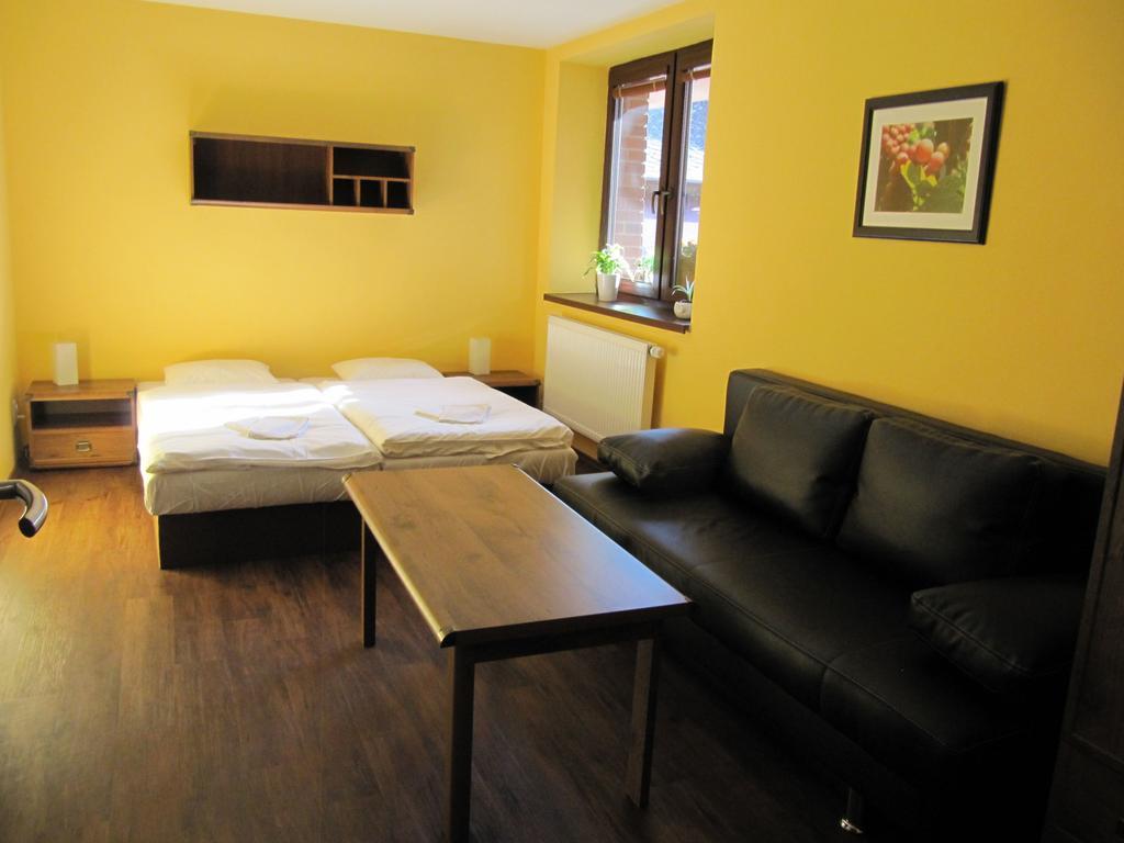 Penzion Vinarsky Dvorek Velke Nemcice Chambre photo